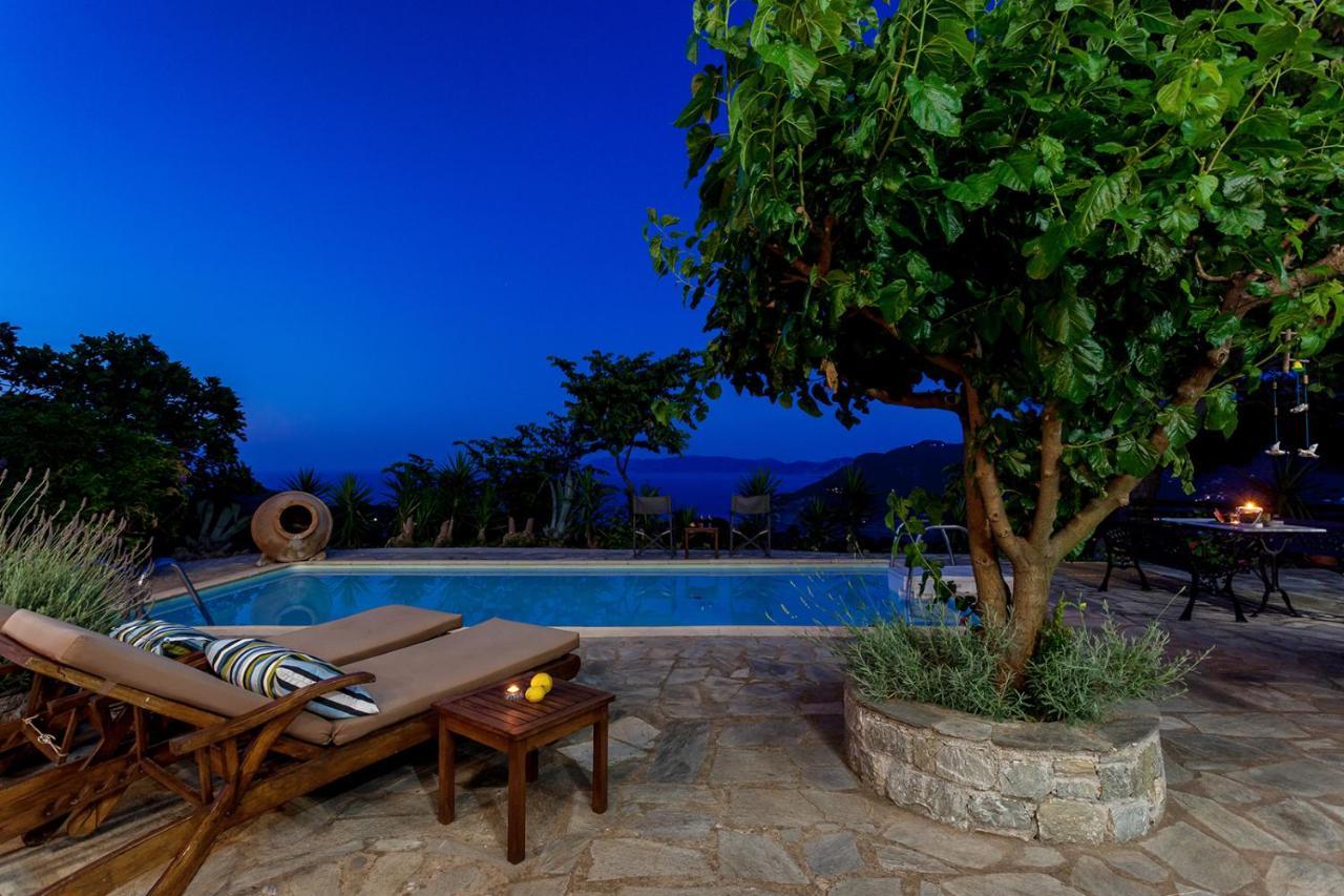 Driades Villa *