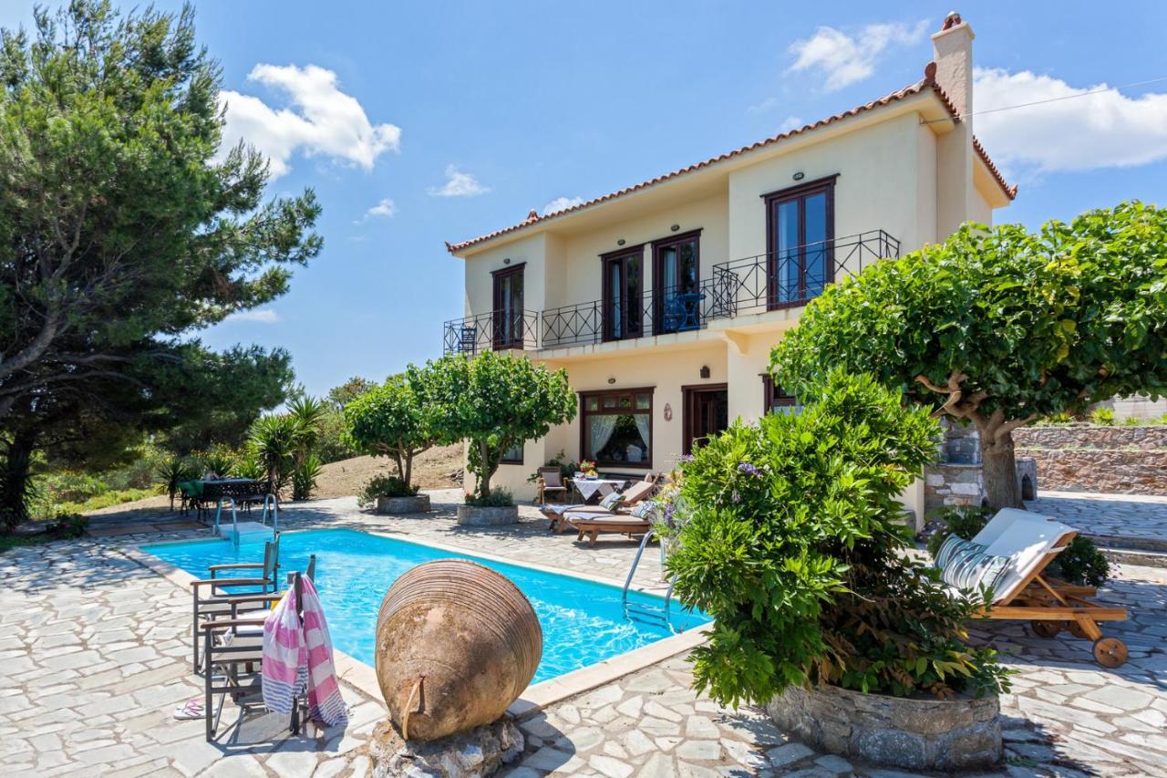Driades Villa *